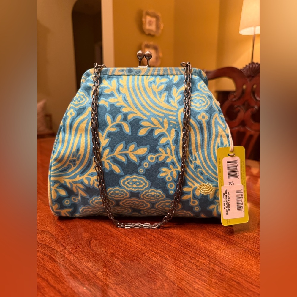 Amy Butler Nora Clutch